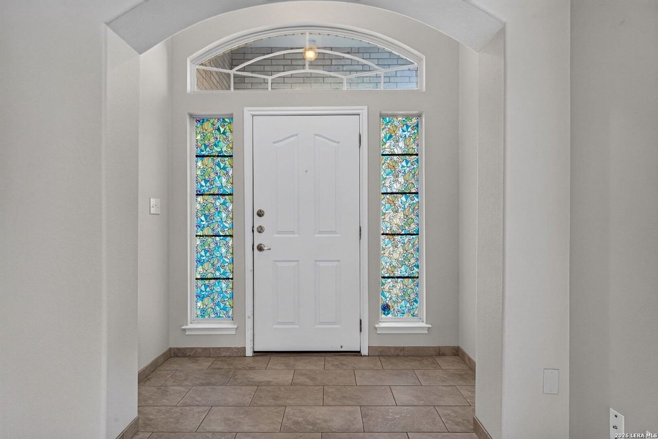 2829 Berry Trce - Photo 4 of 33
