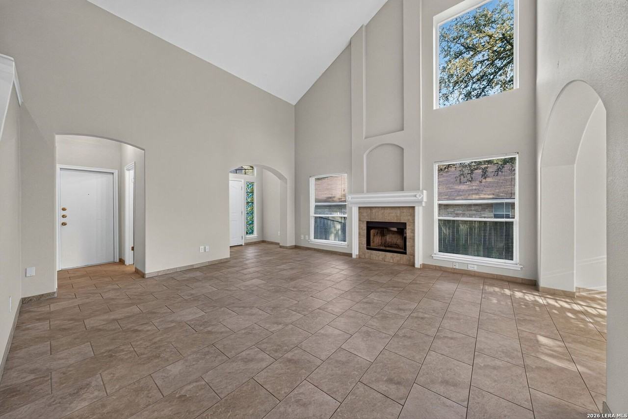 2829 Berry Trce - Photo 7 of 33