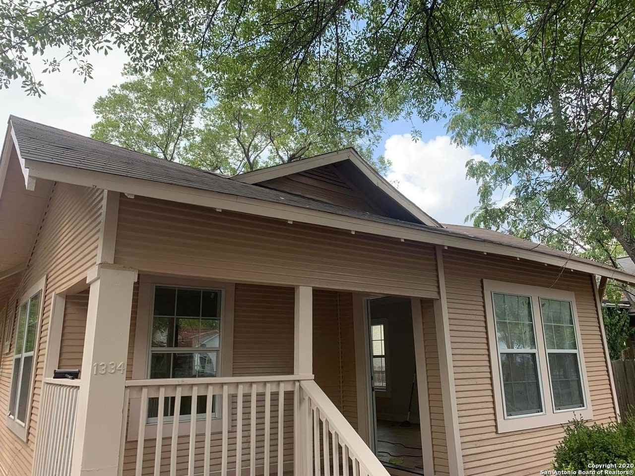 1334 Clower - Photo 2 of 15