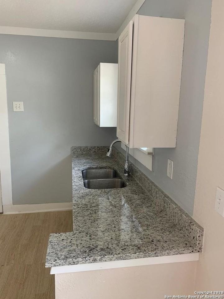 1334 Clower - Photo 7 of 15