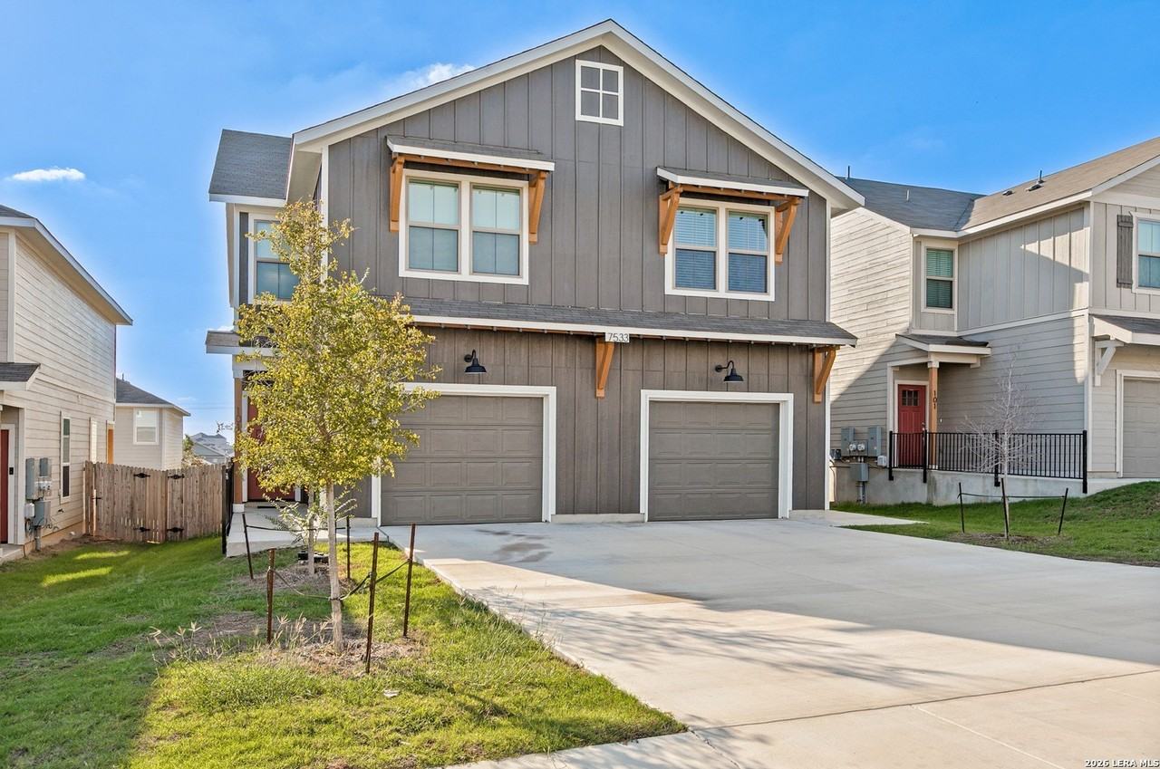 7533 Briarwood Pass - Photo 2 of 25