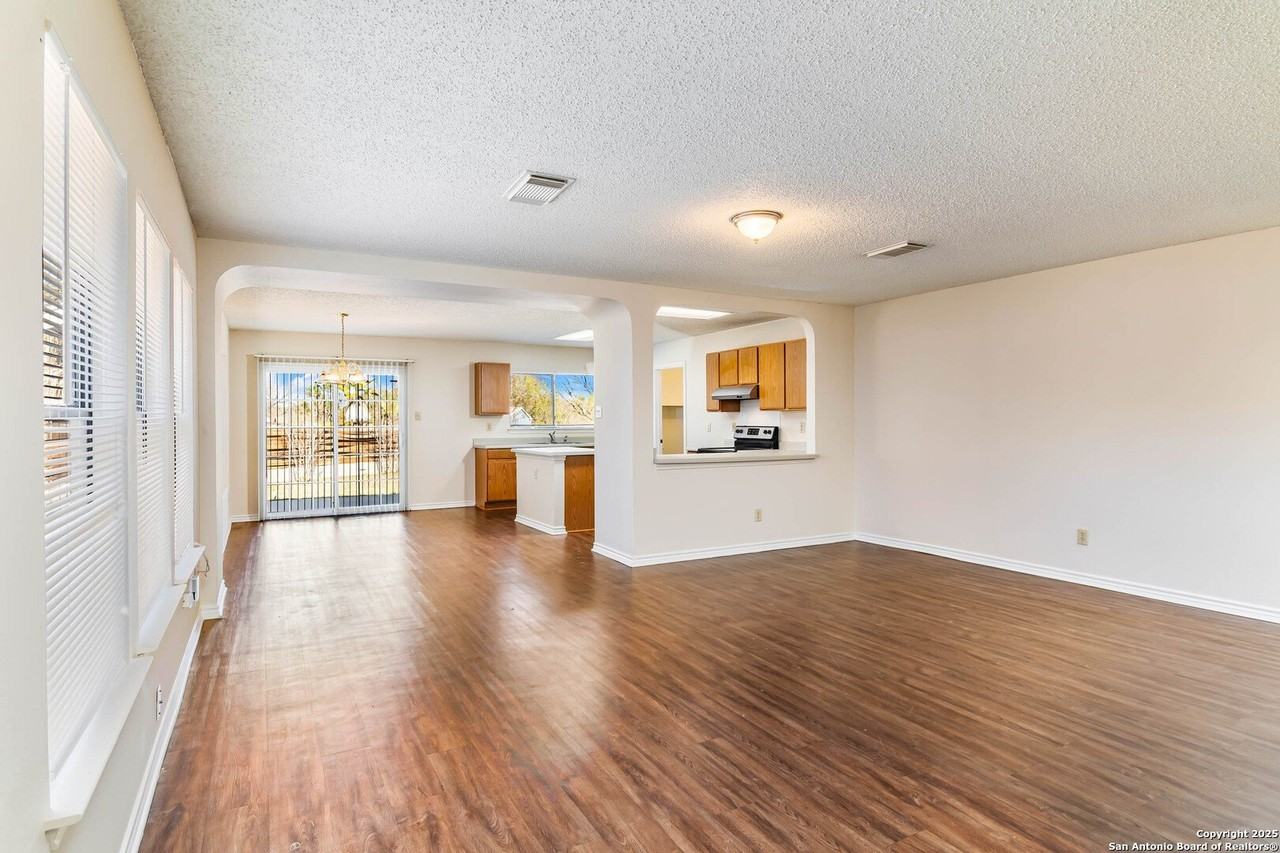 5015 Shara Mist - Photo 3 of 18