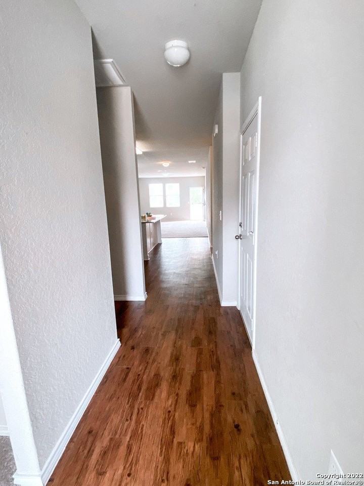 6802 Freedom Hls - Photo 3 of 22