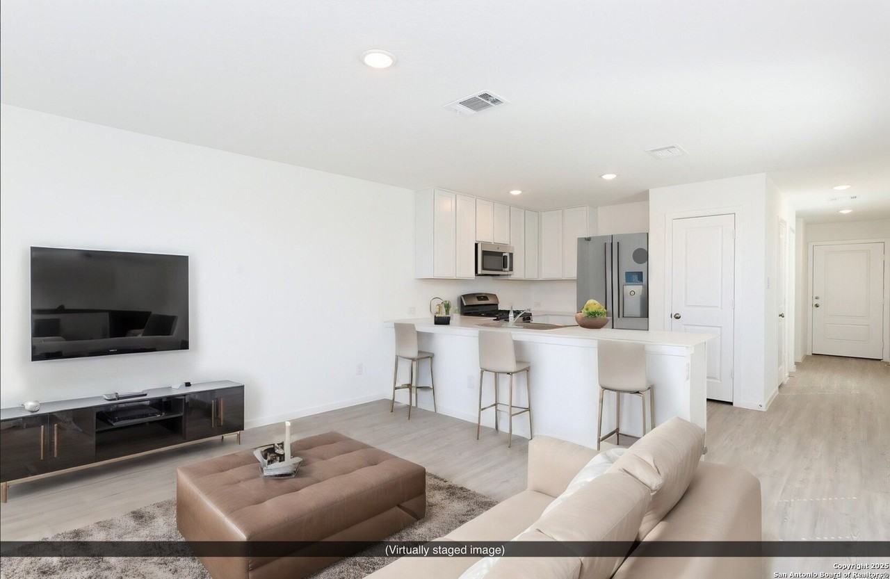 3710 Millbrook Way - Photo 5 of 25