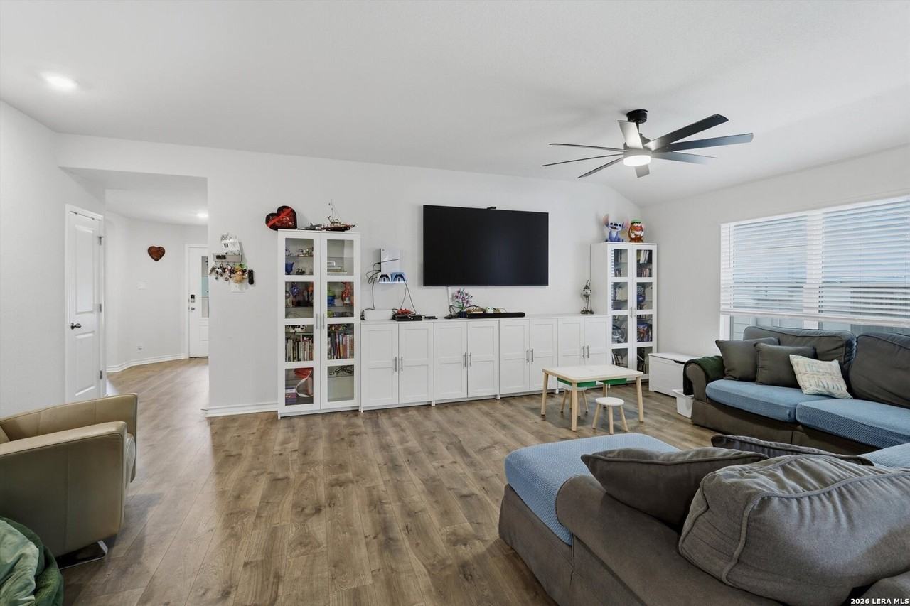 13515 Ailey Knl - Photo 3 of 27