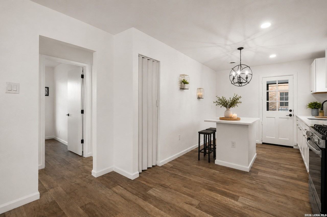 254 Kate Schenck Ave - Photo 7 of 16