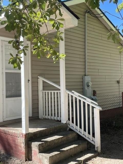267 Poulas St - Photo 2 of 8