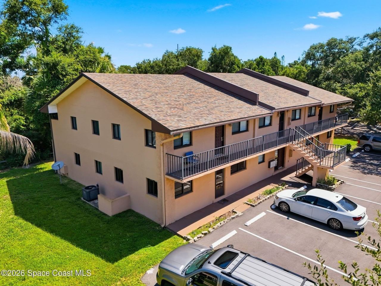 201 Cocoa Isles Blvd #1 - Photo 3 of 41