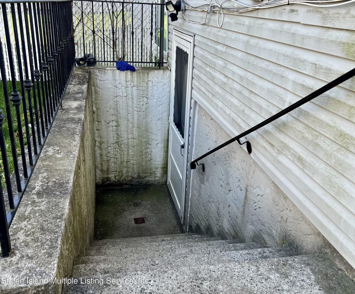 861 Rossville Ave #DOWN - Photo 2 of 10