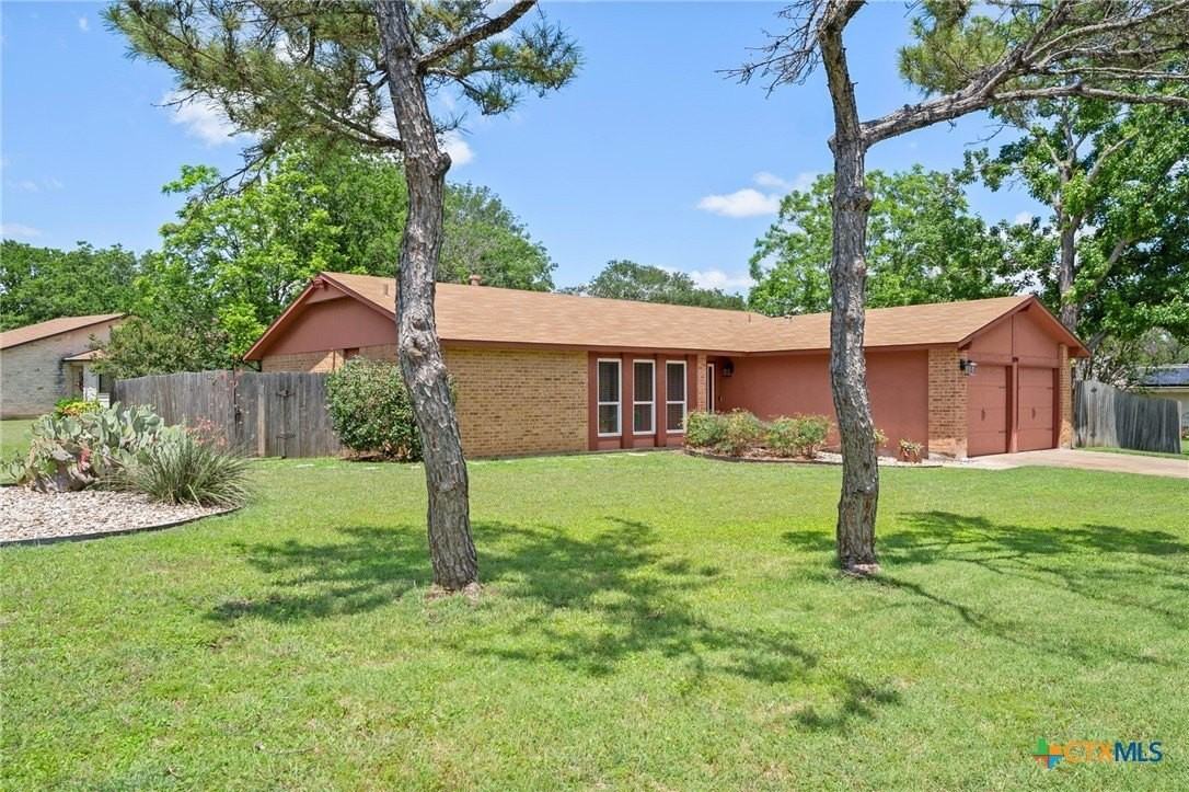 8914 Sparkling Creek Dr - Photo 2 of 29