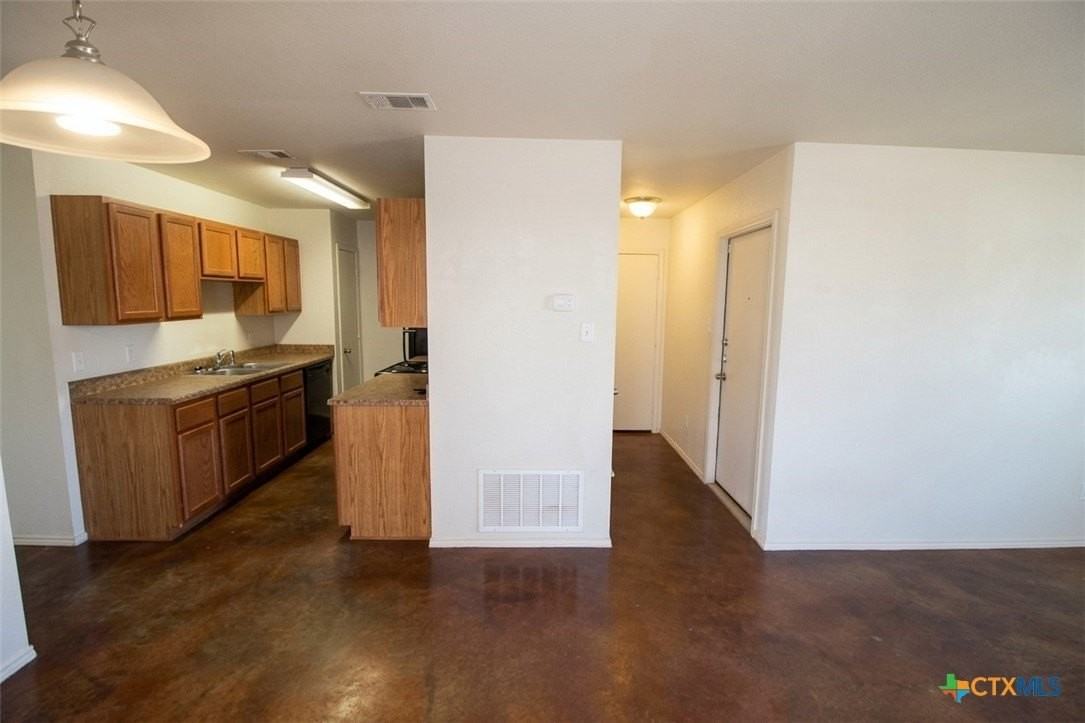 2923 Starlight Dr #A - Photo 3 of 7