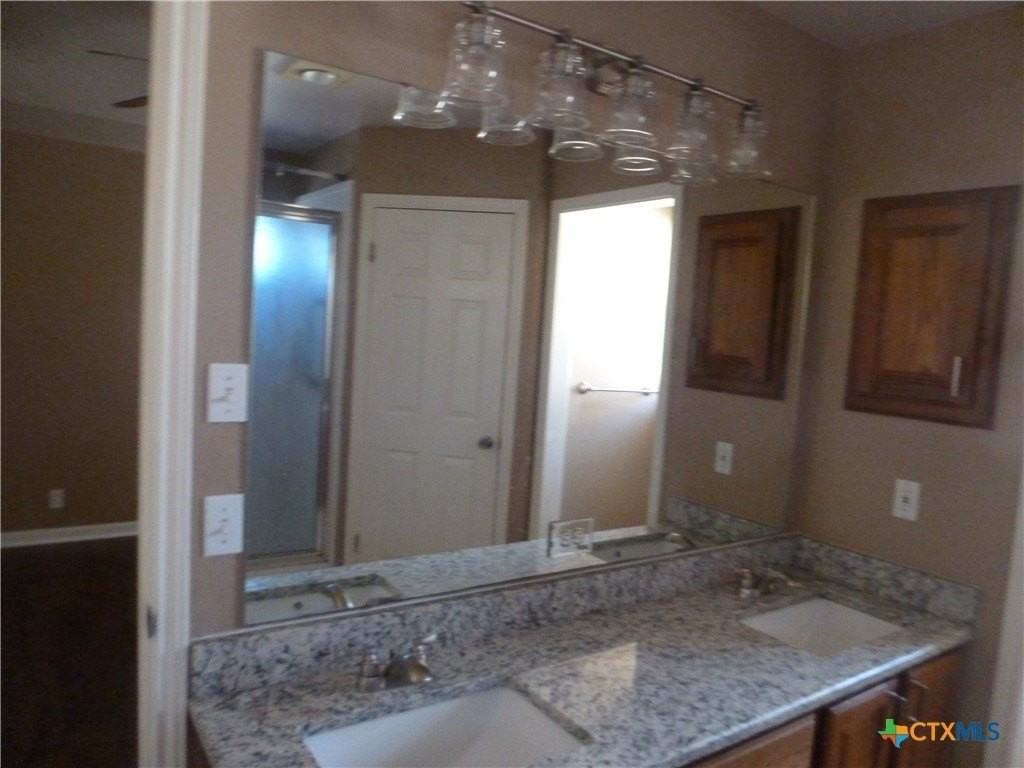 1527 Dustin Cade Dr - Photo 6 of 10