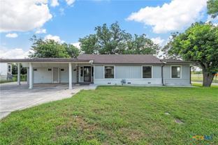 1524 E Avenue B - Photo 1 of 1