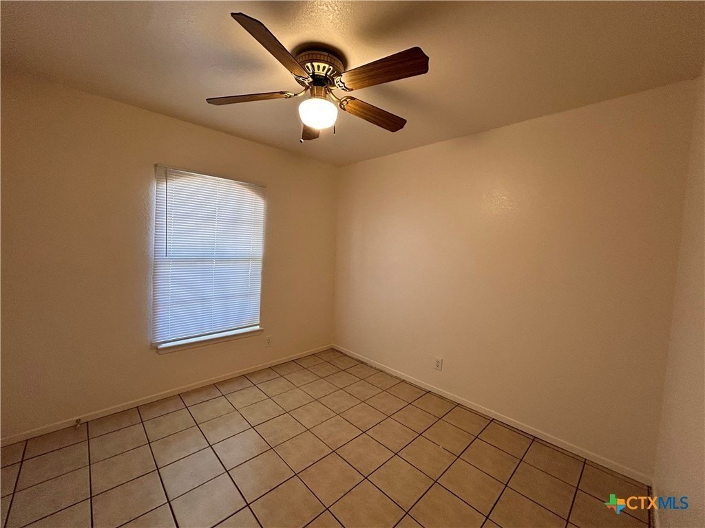 2614 Hidden Hill Dr - Photo 5 of 9