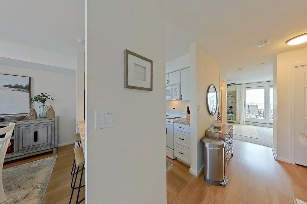 214 Goddard Row - Photo 3 of 26