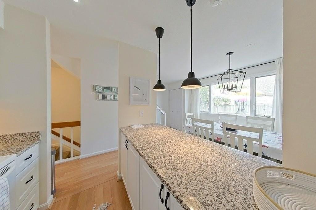 214 Goddard Row - Photo 6 of 26