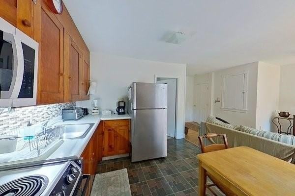 616 Thames St #3 - Photo 7 of 13