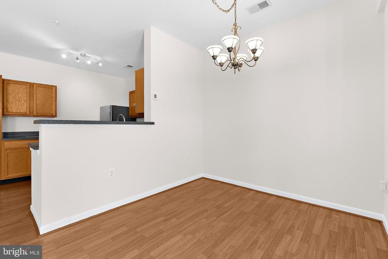 8738 Bright Meadow Ct - Photo 7 of 31
