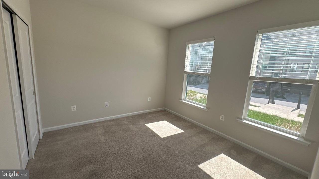 309 Ibis Ct - Photo 3 of 29
