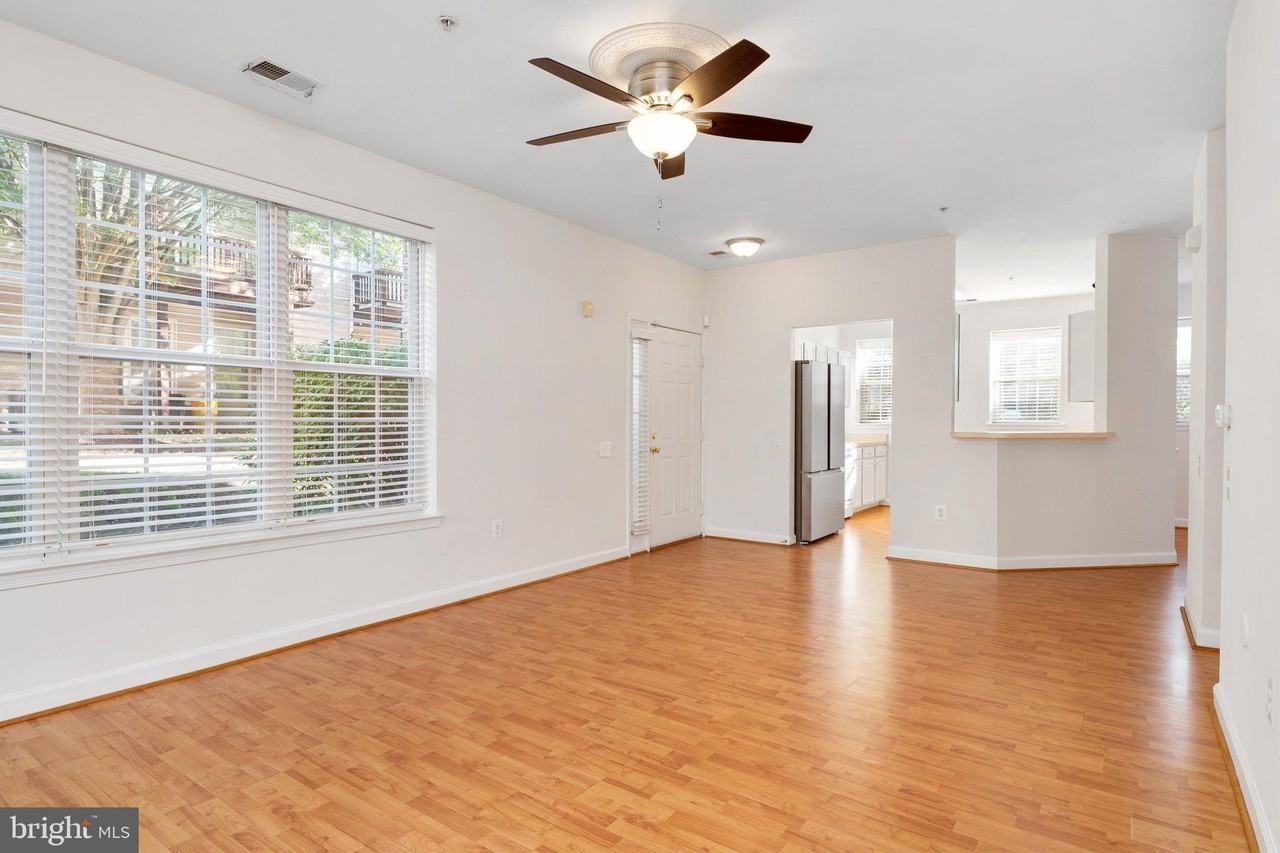 2703 Oak Leaf Ct #2703 - Photo 6 of 50