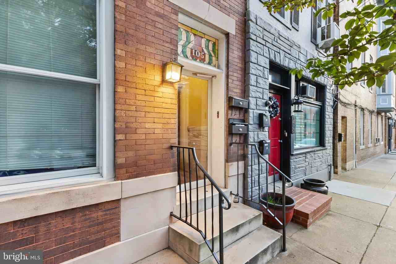 105 E West St #B - Photo 2 of 33