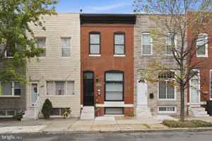featured image of 322 S Clinton St