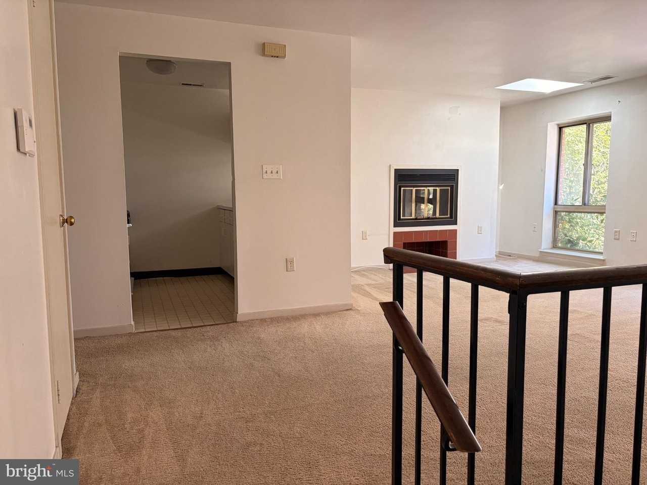616 S Charles St #R34 - Photo 5 of 19