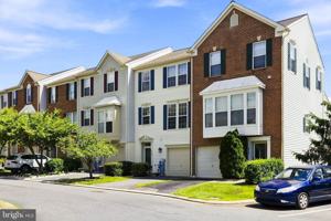 featured image of 9739 Harvester Cir #9739