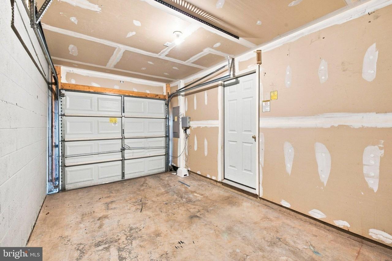 9739 Harvester Cir #9739 - Photo 6 of 29
