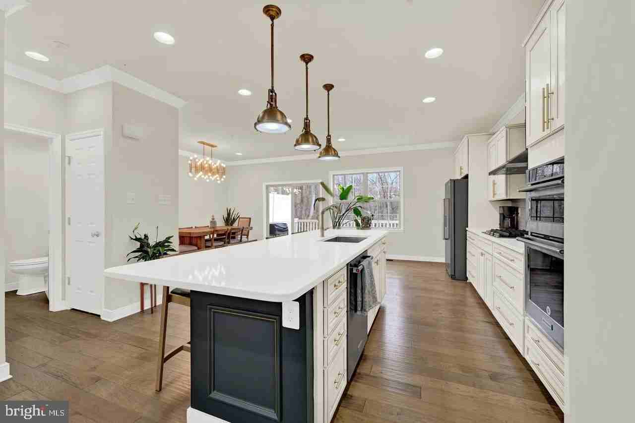 13914 Fox Hill Rd - Photo 7 of 28
