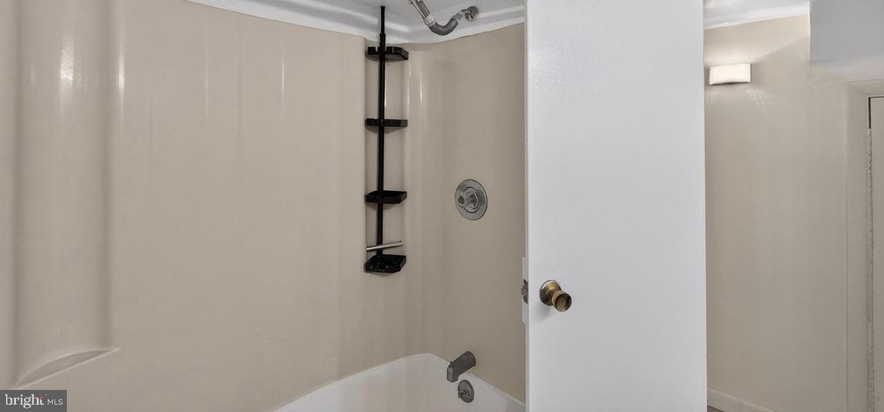 300 Maiden Choice Ln #B - Photo 5 of 21