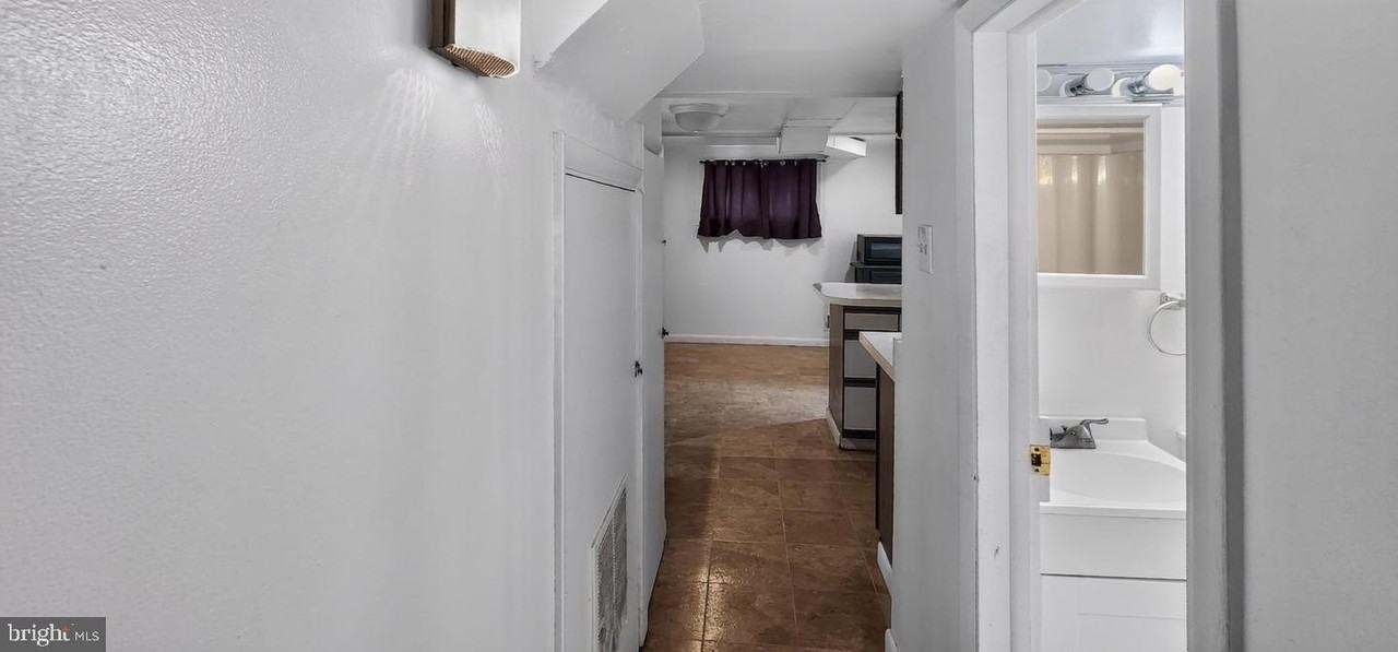 300 Maiden Choice Ln #B - Photo 6 of 21