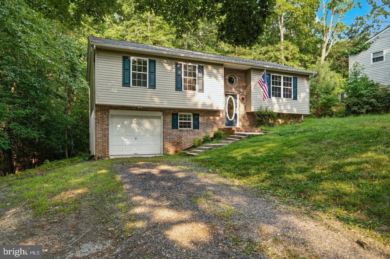 11516 Deadwood Dr - Photo 2 of 50
