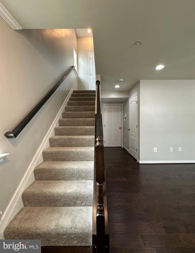 7154 Beaumont Pl - Photo 6 of 40