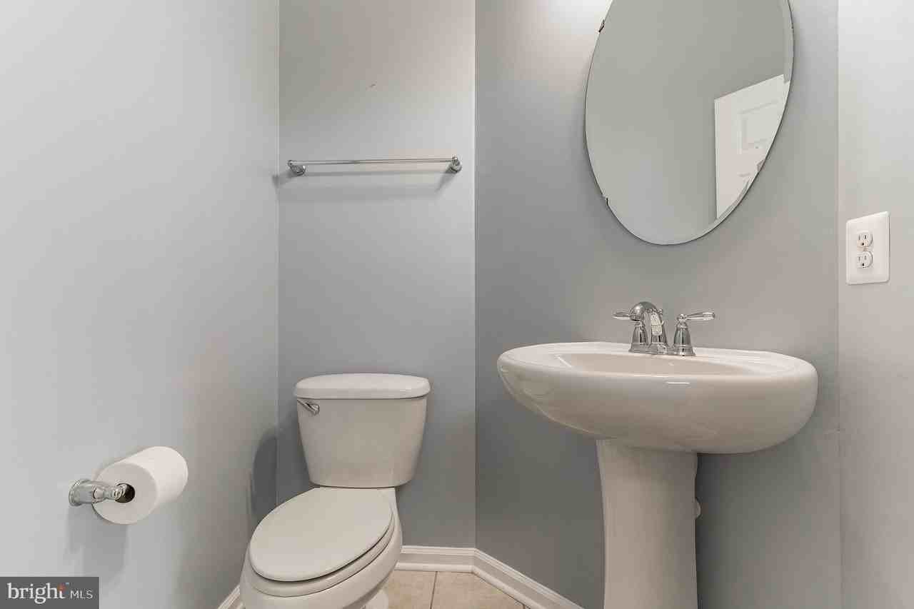 23425 Forest Haven Way - Photo 5 of 40