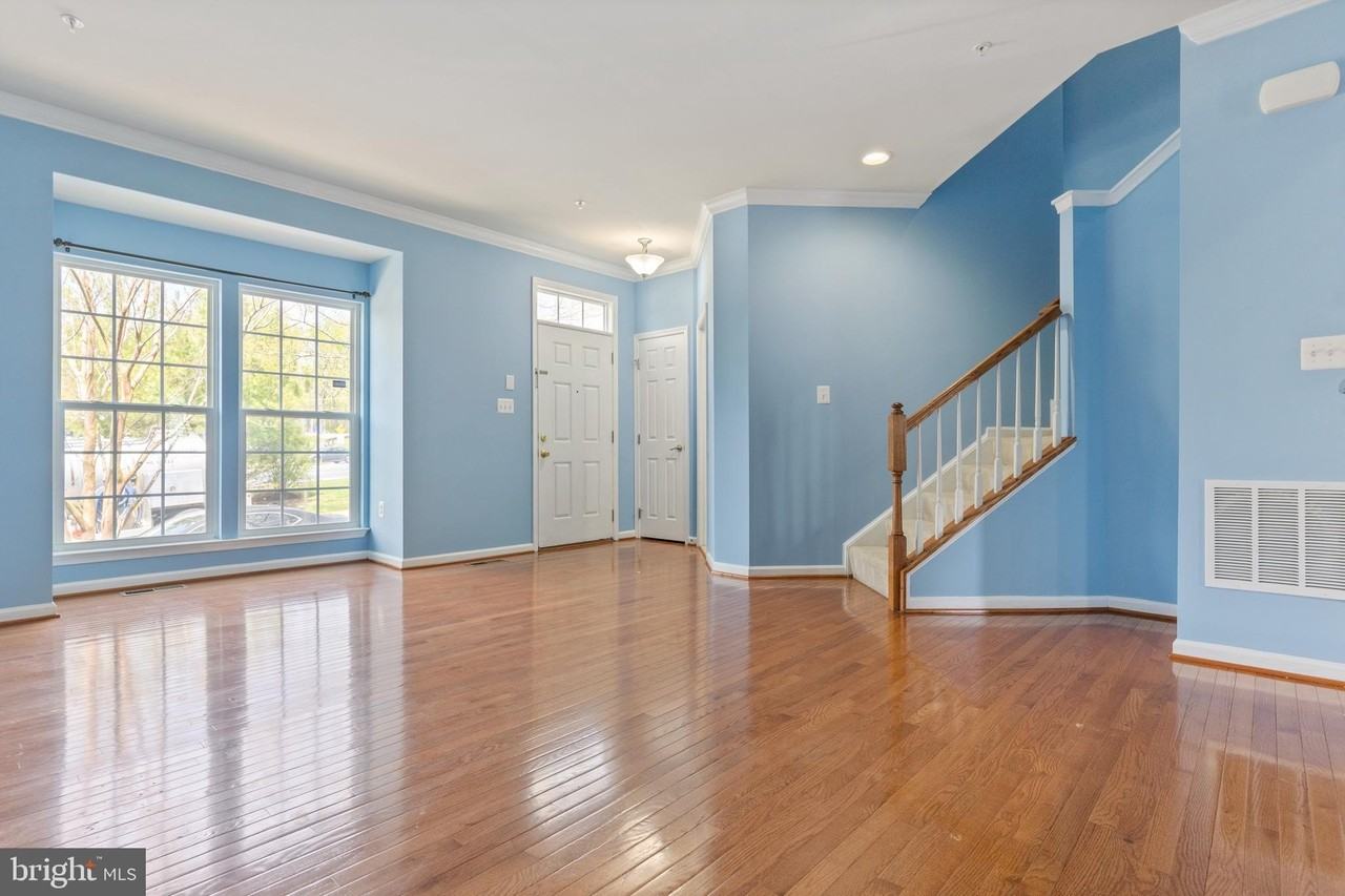 23425 Forest Haven Way - Photo 6 of 40
