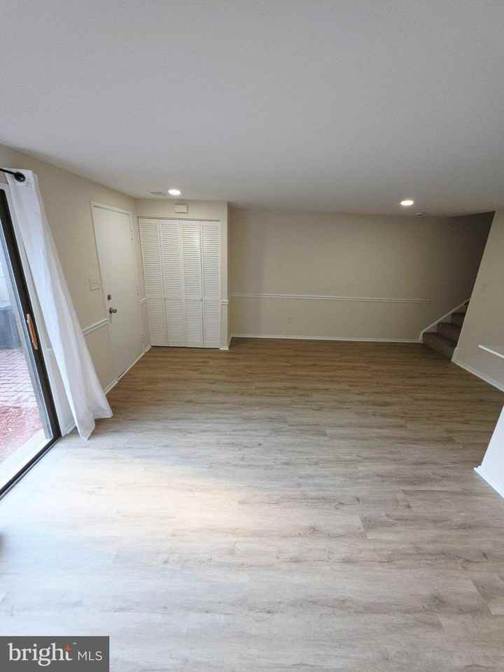 9441 Chadburn Pl - Photo 5 of 31