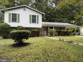 featured image of 14015 Congress Dr