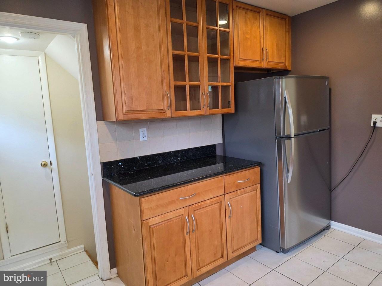 4808 Lexington Ave - Photo 7 of 21