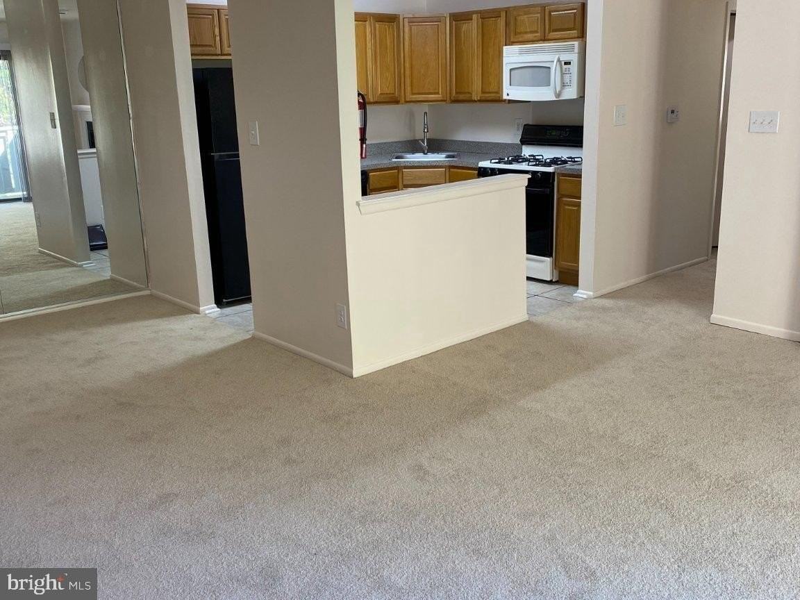 1708 Woodhollow Dr - Photo 3 of 20