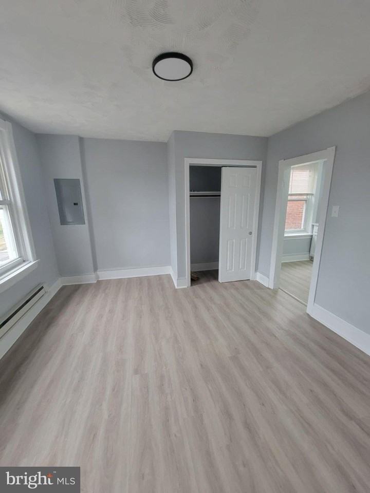 1109 Thurman St #D - Photo 4 of 6