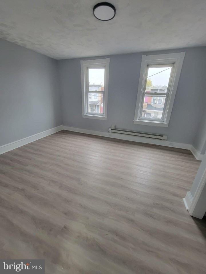 1109 Thurman St #D - Photo 5 of 6