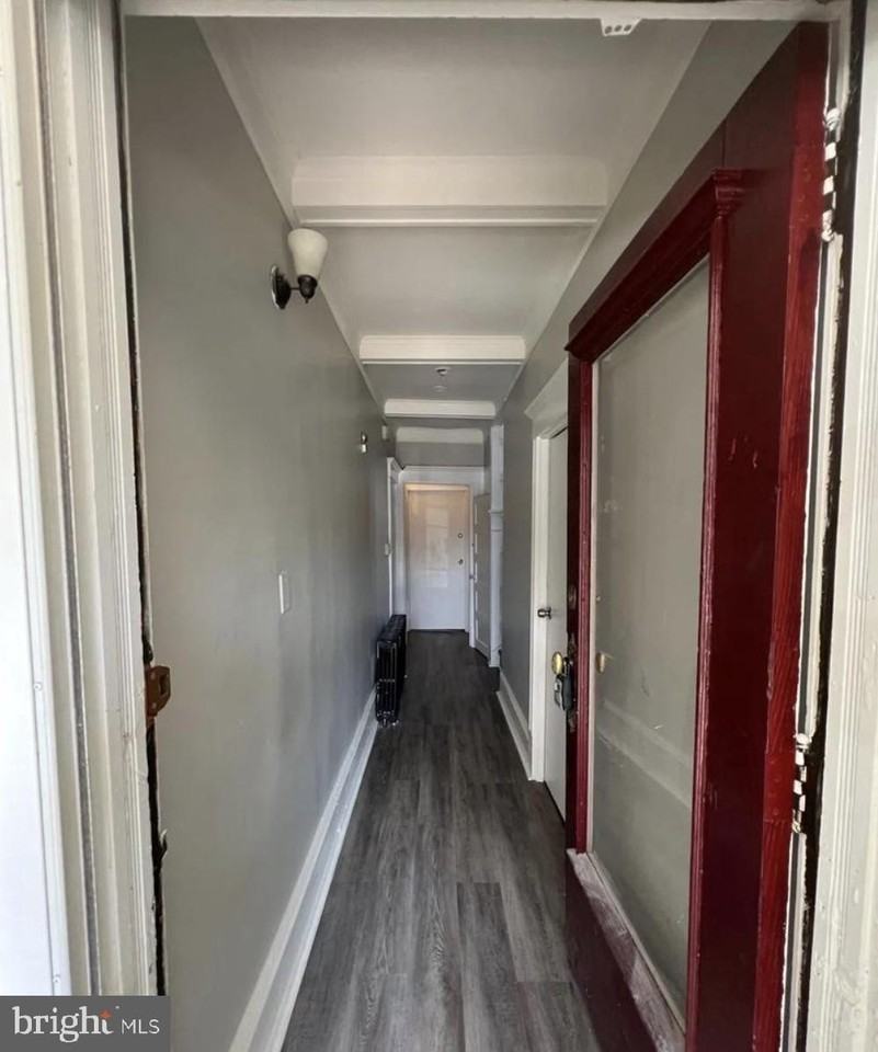 27 Washington Ave #1 - Photo 2 of 14