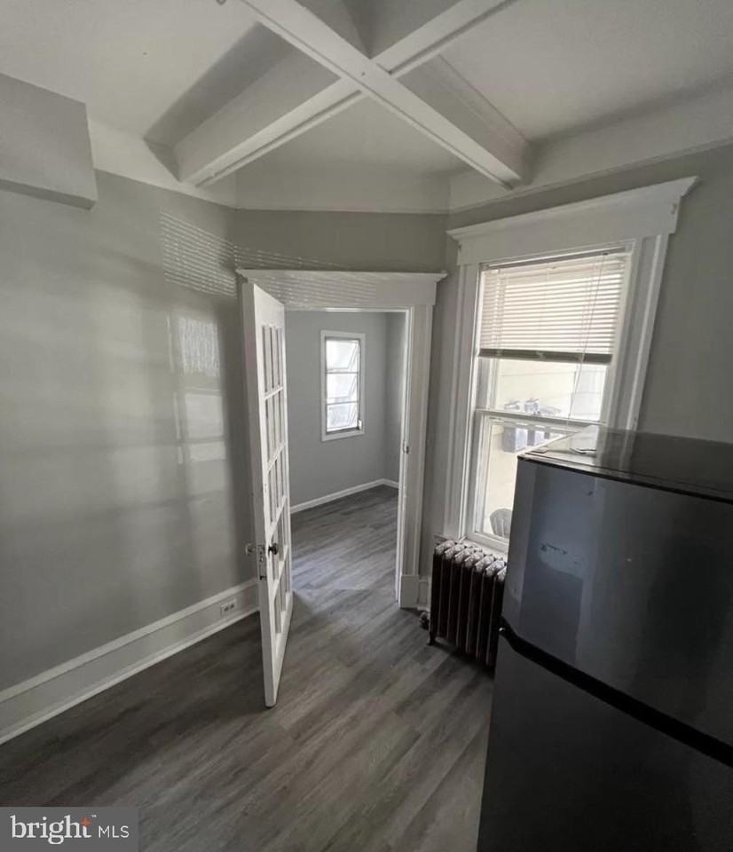 27 Washington Ave #1 - Photo 6 of 14