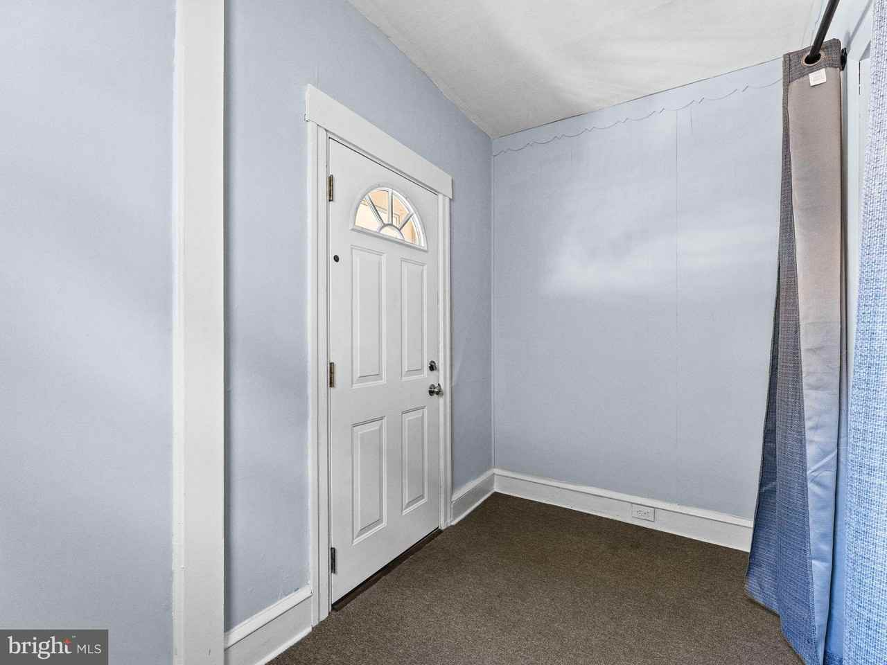 41 W Clinton Ave #B - Photo 4 of 37