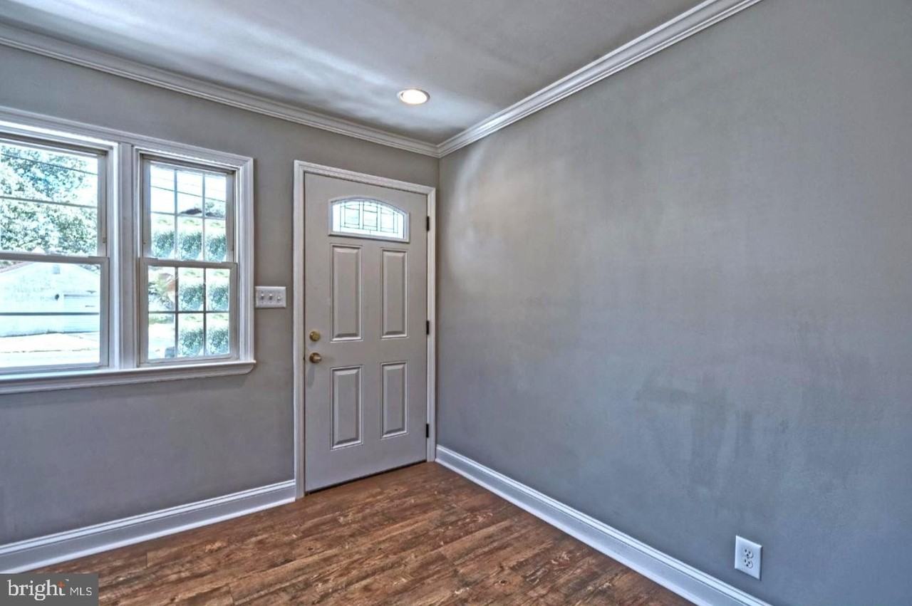 308 Florence Blvd - Photo 3 of 18