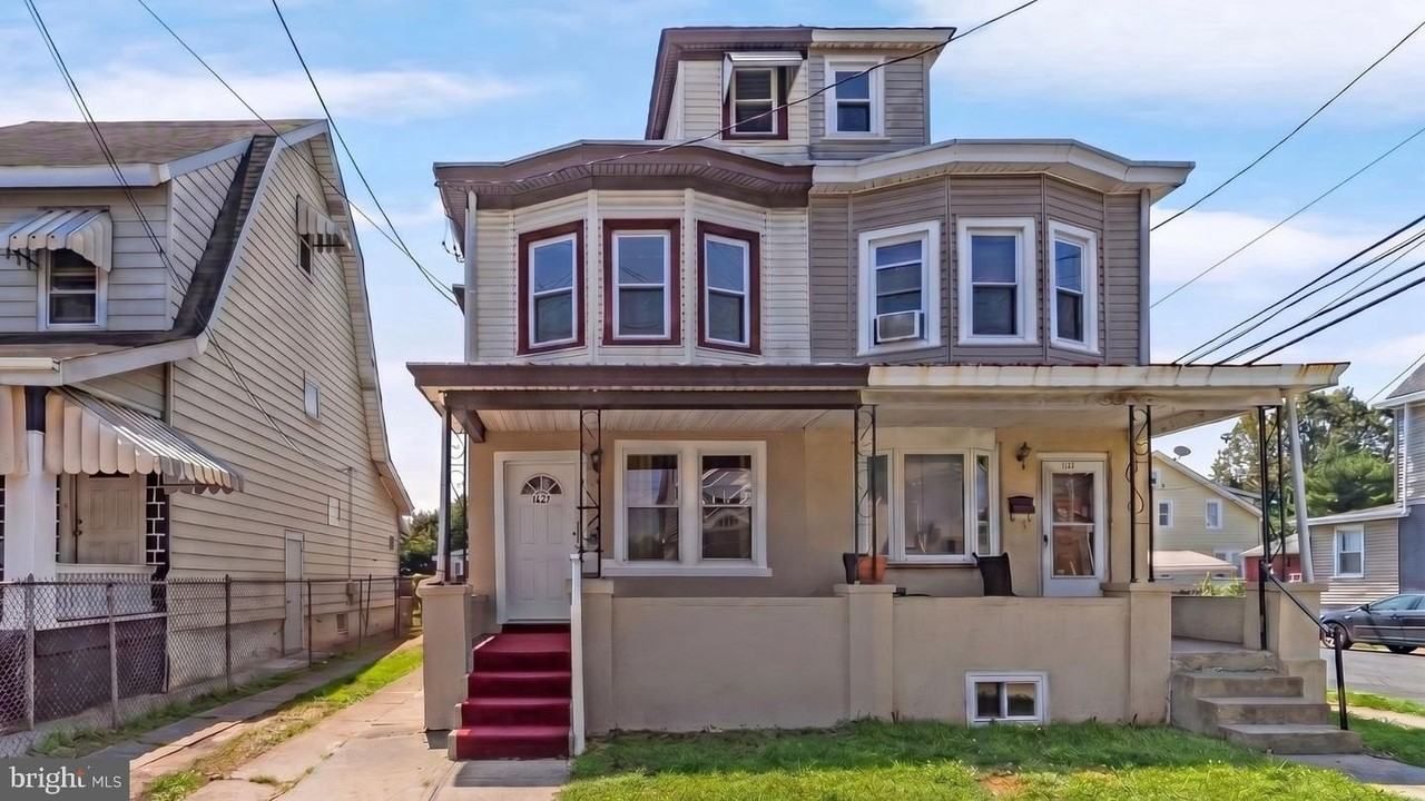 1427 Hamilton Ave - Photo 3 of 21