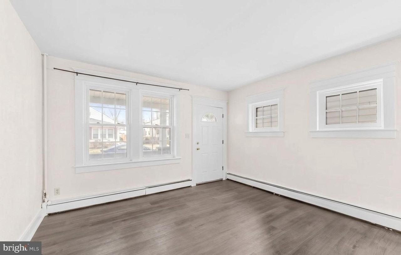 1427 Hamilton Ave - Photo 6 of 21