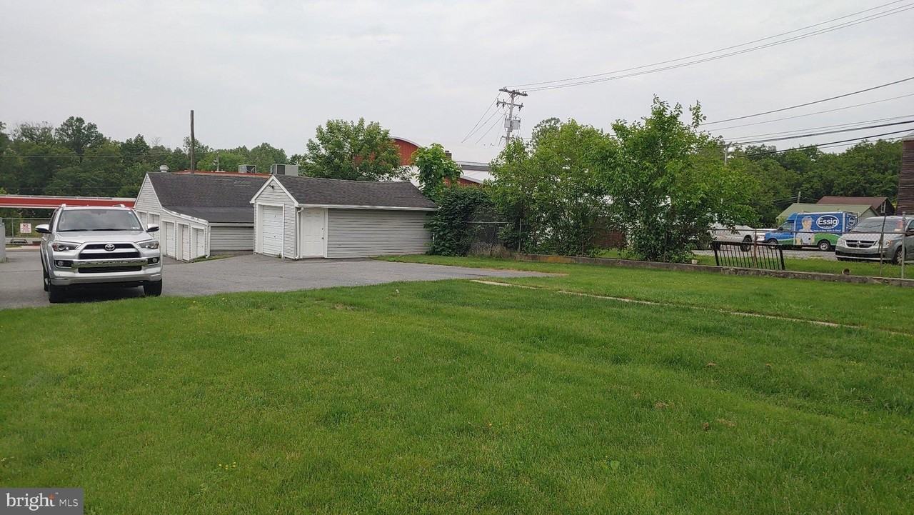 338 N Main St #REAR - Photo 4 of 24