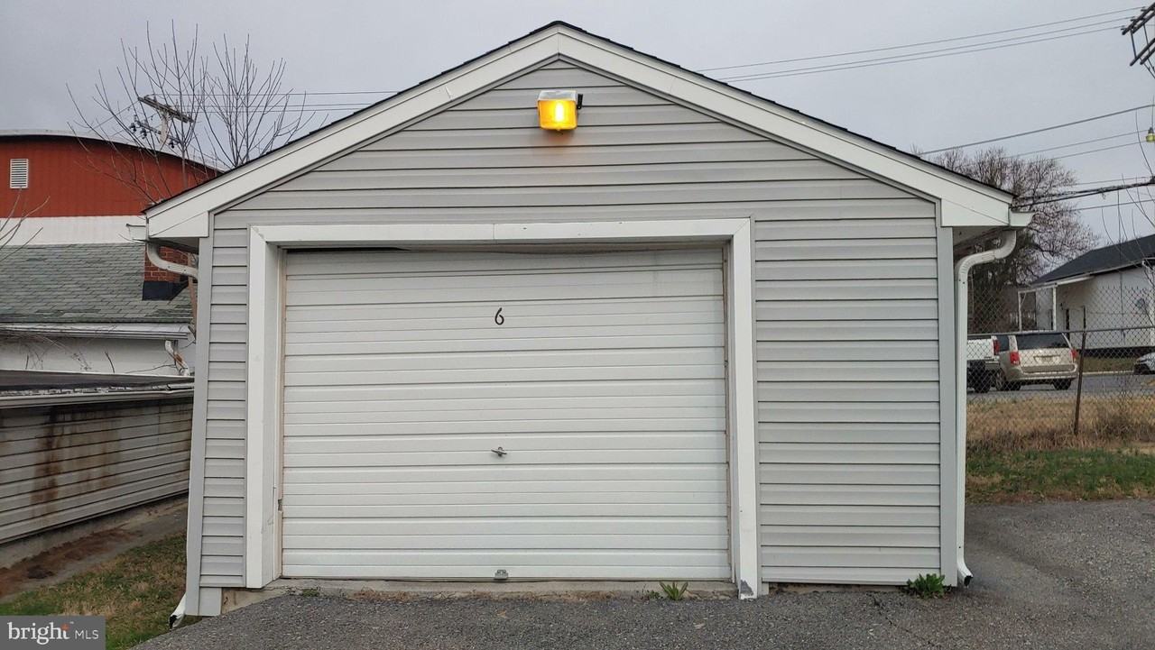 338 N Main St #REAR - Photo 7 of 24